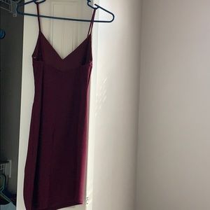 Tight dress with slit (comes with choker)
